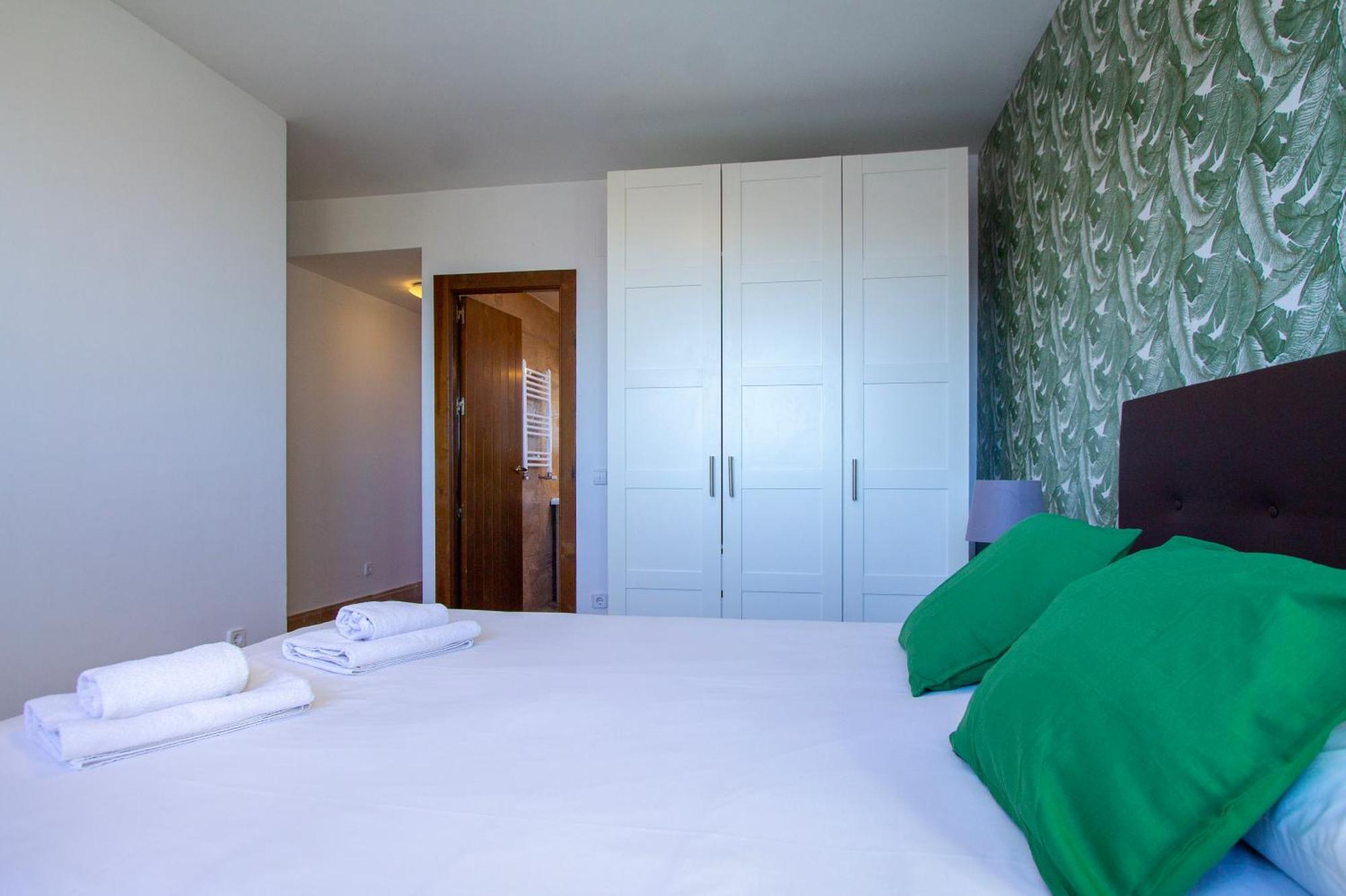 Apartamentos Villablino Arturo Soria Madrid Exteriör bild