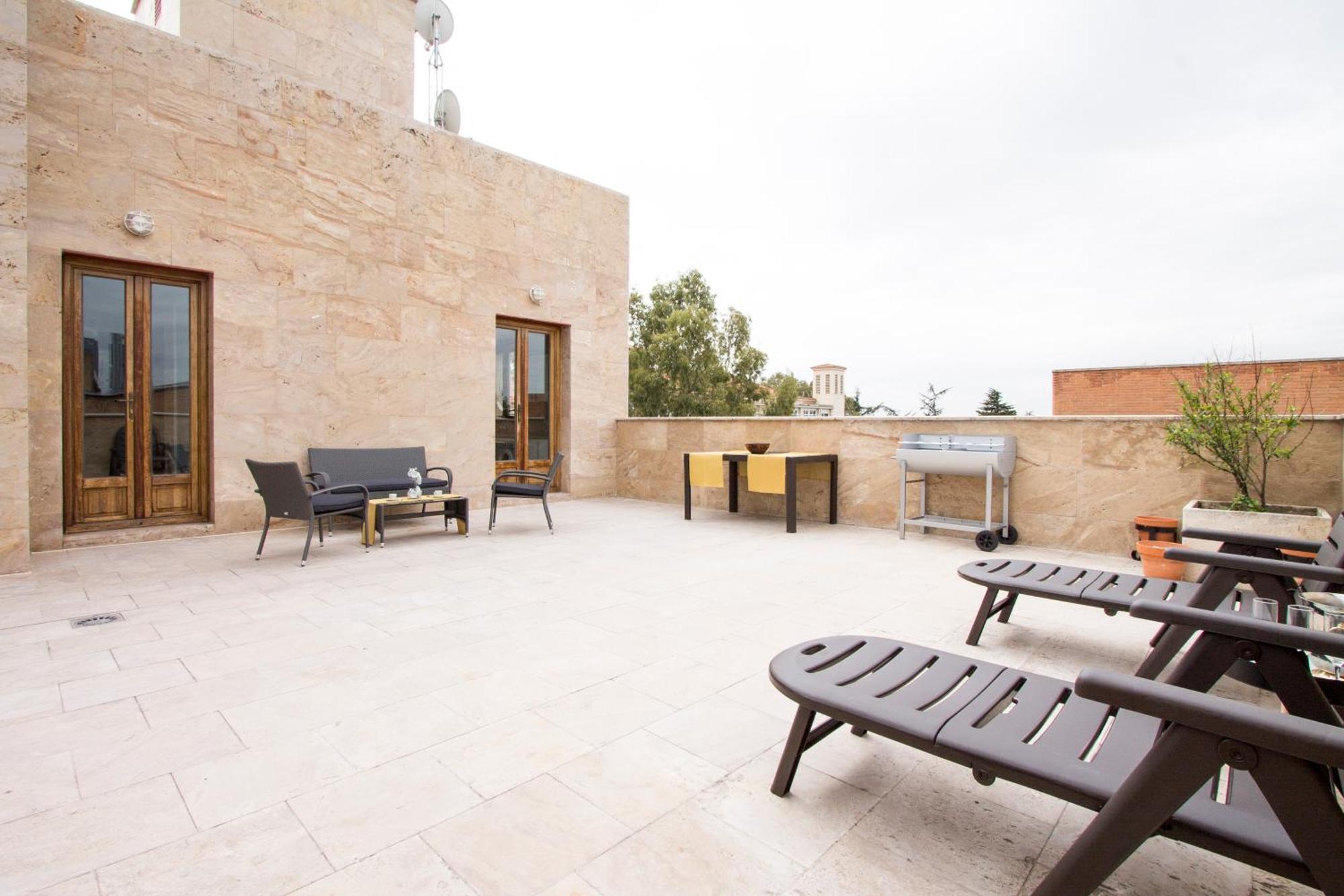 Apartamentos Villablino Arturo Soria Madrid Exteriör bild